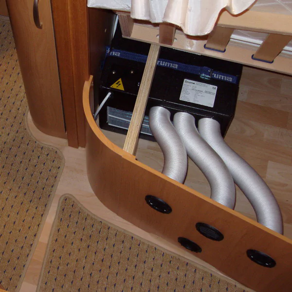 Автомобильный мобильный кондиционер Dometic Freshwell 3000 — изображение 2