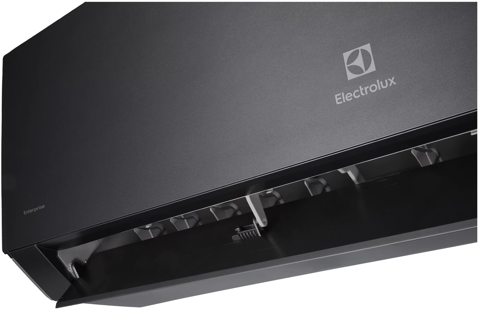 Настенный тепловой насос Electrolux EACS/I-18HEN-BLACK/N8 — изображение 5